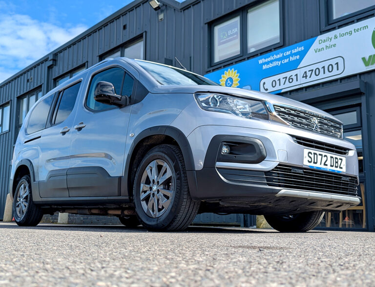 Peugeot Rifter Inspire 1.2 PureTech 130 Allure Premium WAV