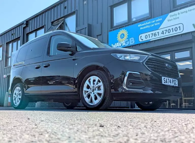 Ford Tourneo Connect 1.5 Titanium Freedom RE WAV
