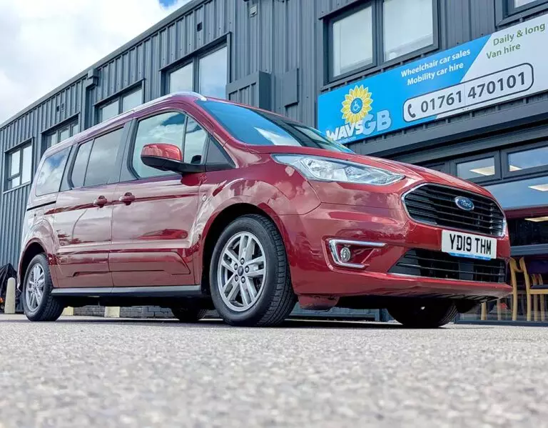 Ford Grand Tourneo 1.5 EcoBlue 120 Titanium WAV