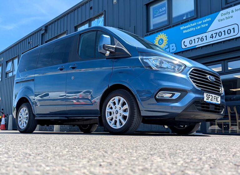 Ford Tourneo Custom 2.0 EcoBlue 130ps Low Roof Titanium WAV