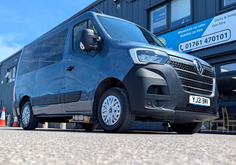 Renault Master SL28dCi 150 Business Low Roof WAV