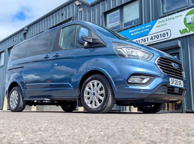 Ford Tourneo Custom Independence RS WAV