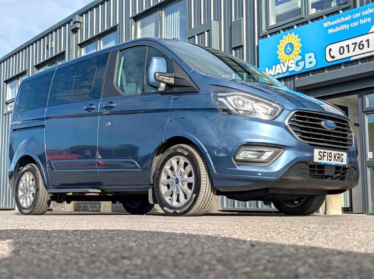 Ford Tourneo Custom Independence RS TDCi 130 Ecoblue L1H1 SWB WAV