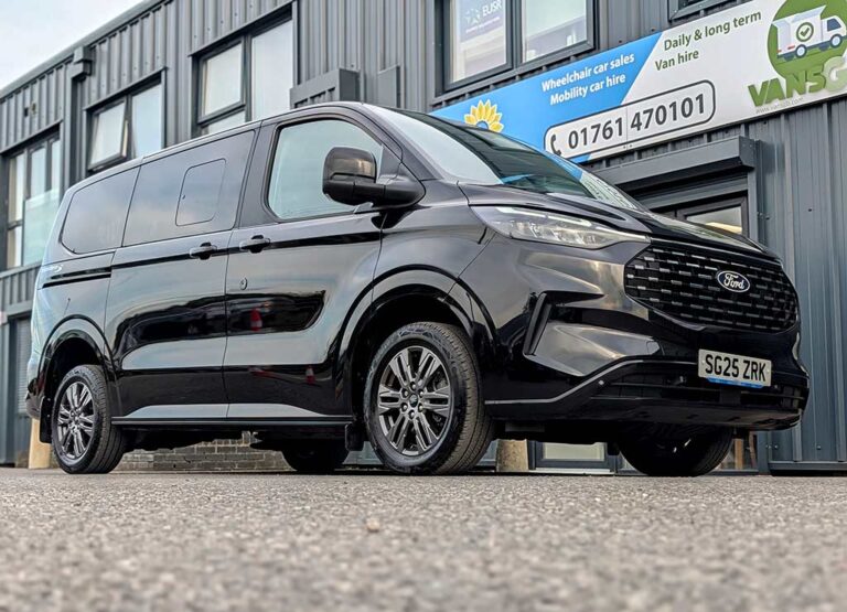 Ford Tourneo Custom 2.0 EcoBlue 136ps H1 Titanium  WAV